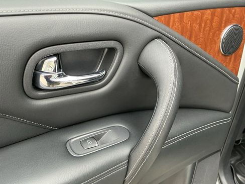 Used 2019 INFINITI QX80 Luxe image 27