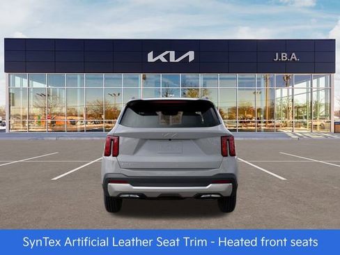 New 2026 Kia Sorento S image 5