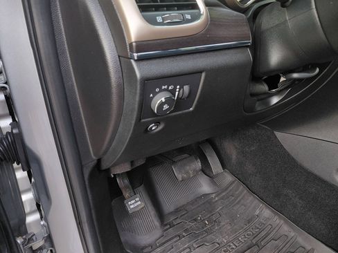 Used 2015 Jeep Grand Cherokee Limited AWD/4WD image 22