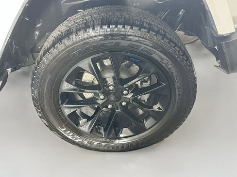 Used 2023 Jeep Wrangler Sahara w/ Cold Weather Group image 11