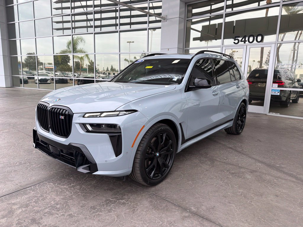 Used 2025 BMW X7 M60i AWD/4WD image 1