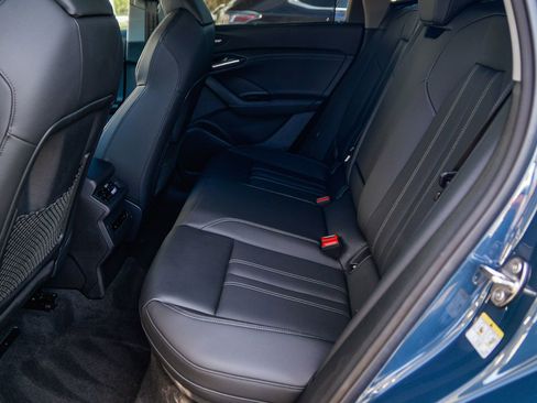 Certified 2025 Audi Q6 e-tron Premium Plus w/ Premium Plus image 19