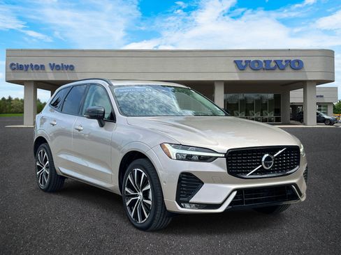 Certified 2025 Volvo XC60 B5 Plus AWD/4WD image 1
