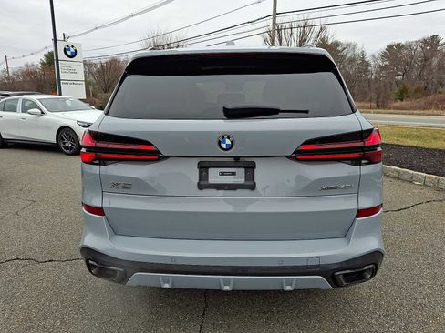 Used 2024 BMW X5 xDrive40i w/ M Sport Package image 6