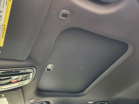 New 2025 Jeep Grand Cherokee Laredo X image 18