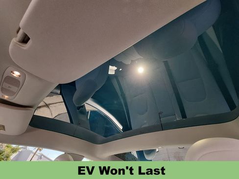 Used 2023 Tesla Model 3 Standard Range RWD image 29