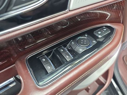 Used 2018 Lincoln Navigator L Black Label AWD/4WD image 17