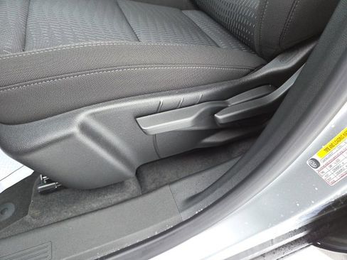 New 2026 Chevrolet Equinox LT w/ Safety and Technology Package image 33