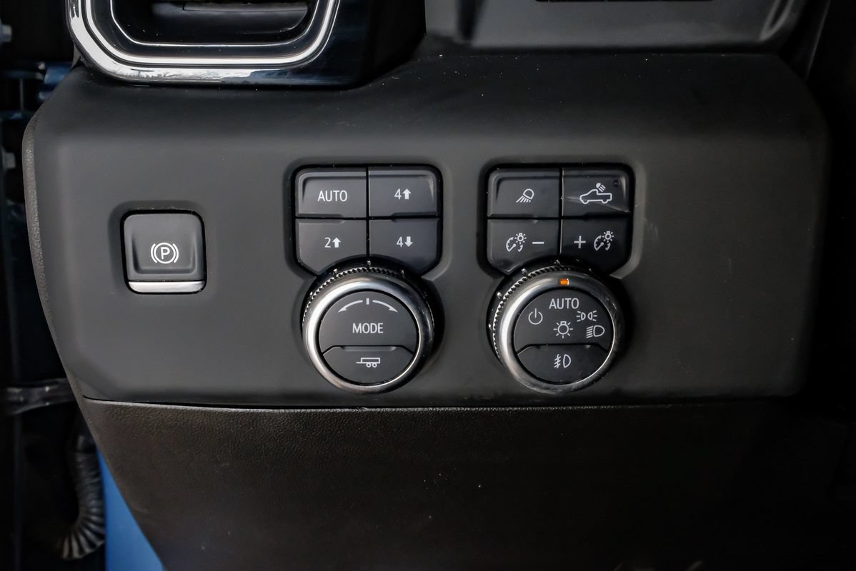 Used 2024 GMC Sierra 2500 Denali Ultimate AWD/4WD image 27