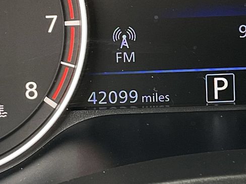 Used 2025 Nissan Altima 2.5 SV FWD image 33
