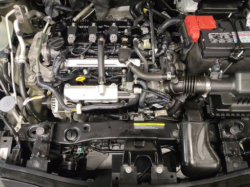 Used 2025 Nissan Versa S FWD image 30