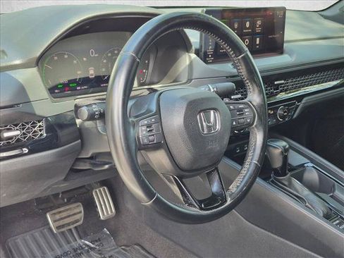 Used 2023 Honda Accord Sport image 10