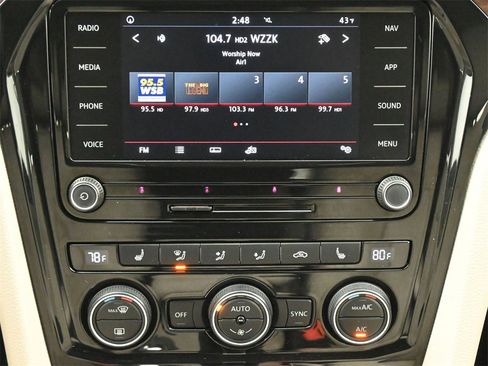 Used 2020 Volkswagen Passat 2.0T SEL image 9