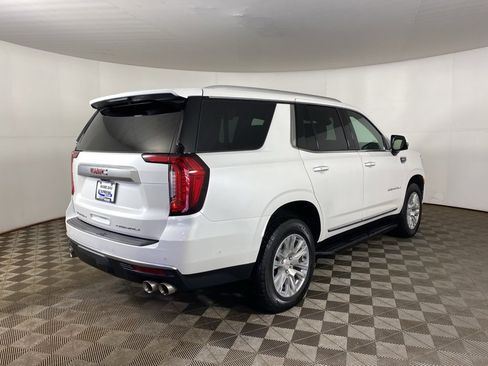 Used 2024 GMC Yukon Denali w/ Advanced Technology Package image 7