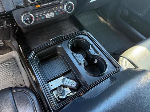 Used 2022 Ford F250 Lariat w/ Black Appearance Package AWD/4WD image 24