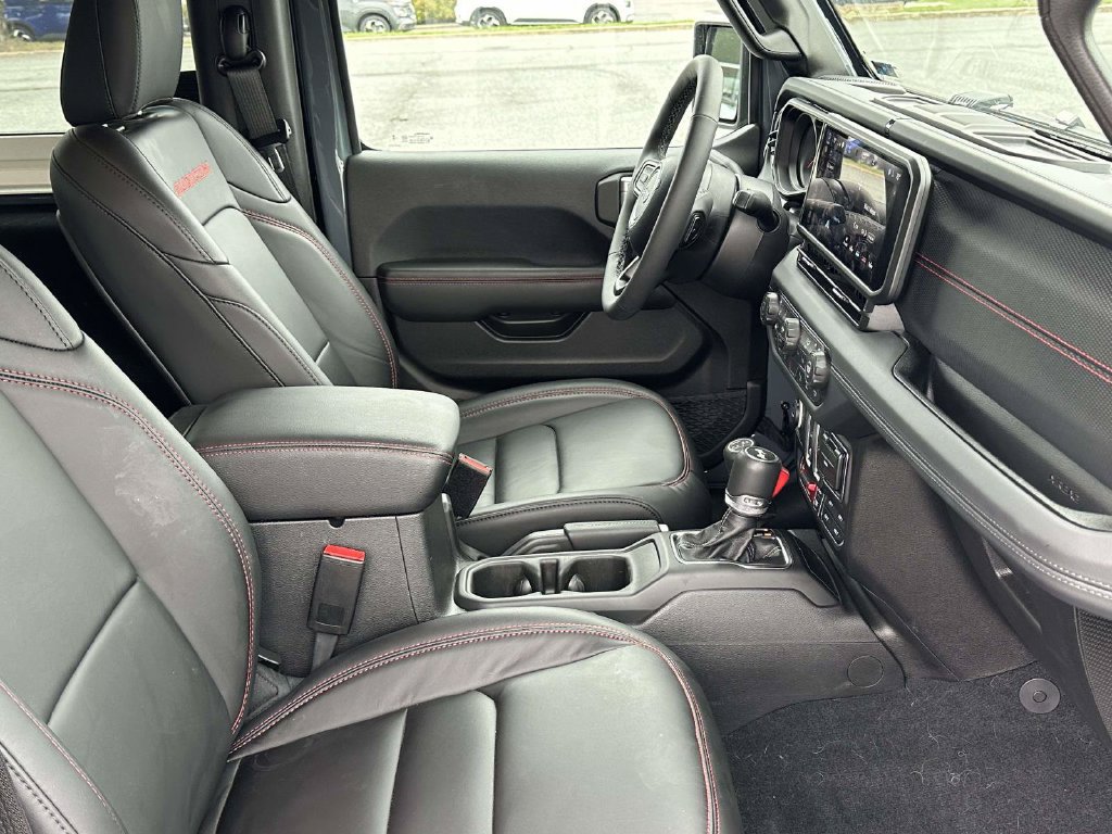 Used 2026 Jeep Wrangler Rubicon w/ Safety Group AWD/4WD image 9