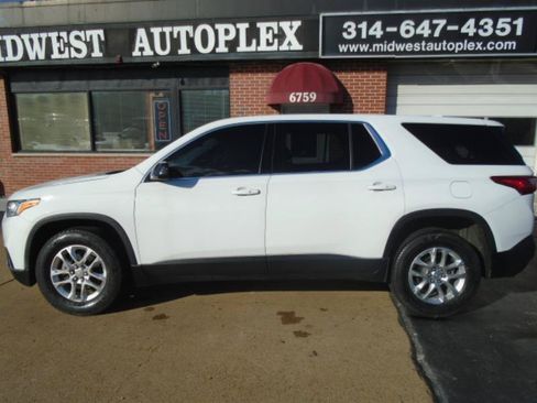 Used 2020 Chevrolet Traverse AWD LS image 26