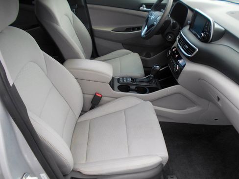 Used 2019 Hyundai Tucson SE image 21