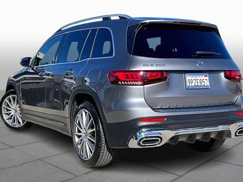Used 2022 Mercedes-Benz GLB 250 image 10