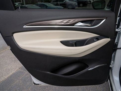 Used 2024 Buick Enclave Avenir w/ Avenir Technology Package image 12