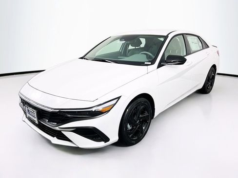 New 2026 Hyundai Elantra Sport image 3