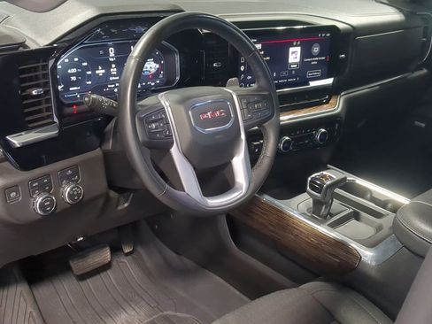 Used 2023 GMC Sierra 1500 Elevation w/ Preferred Package AWD/4WD image 10