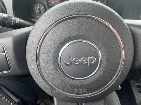 Used 2014 Jeep Patriot High Altitude image 20