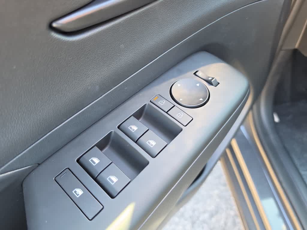 New 2027 Hyundai Kona SEL Sport FWD image 17
