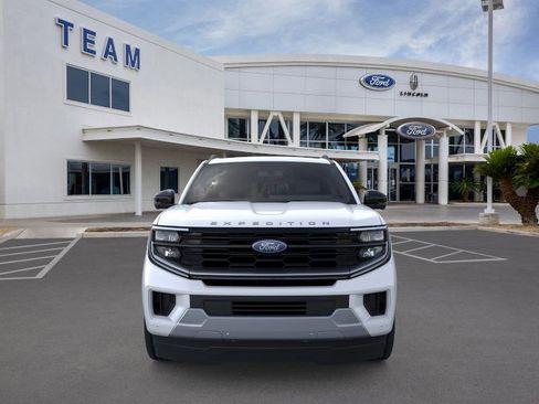 New 2025 Ford Expedition Max Platinum w/ Driver's Package image 6