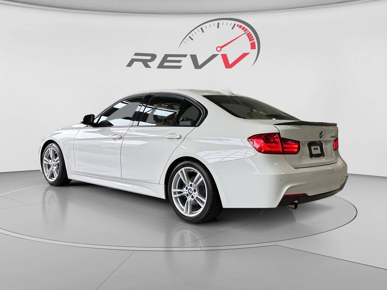Used 2014 BMW 328d Sedan RWD image 3