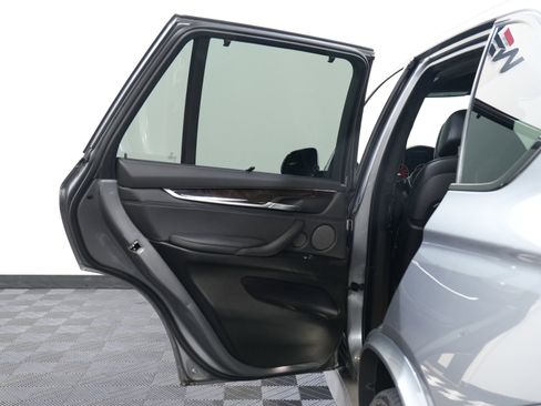 Used 2014 BMW X5 xDrive50i image 24
