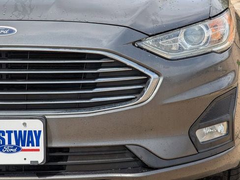 Used 2019 Ford Fusion SE w/ Equipment Group 151A image 9
