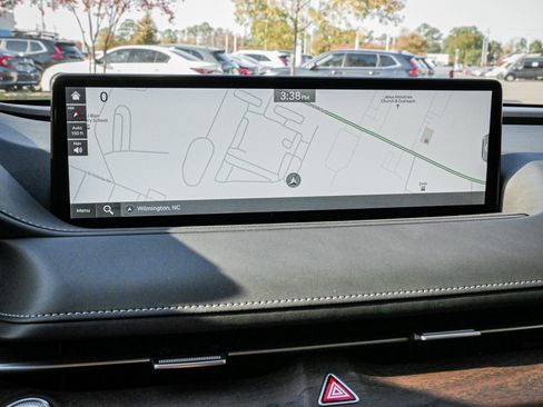 Used 2024 Genesis G80 image 22