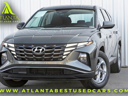 Used 2023 Hyundai Tucson SE image 1