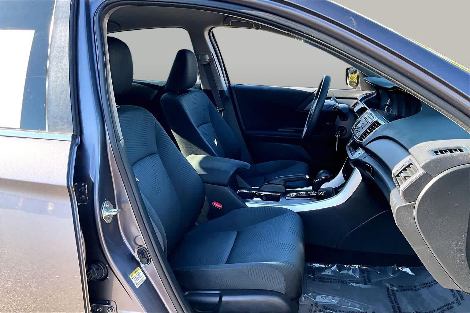 Used 2014 Honda Accord LX image 8