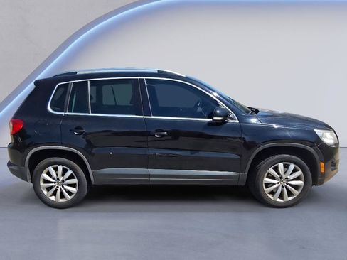 Used 2011 Volkswagen Tiguan SE AWD/4WD image 6