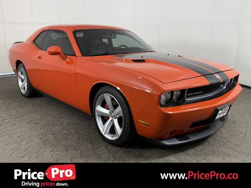 Used 2008 Dodge Challenger SRT8 RWD image 1