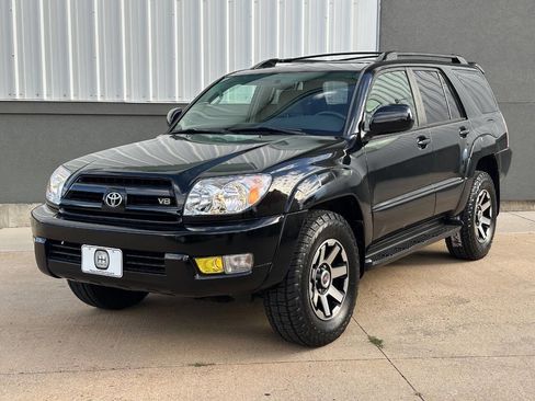 Used 2003 Toyota 4Runner SR5 image 2