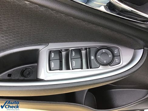 Used 2023 Chevrolet Malibu LT image 28