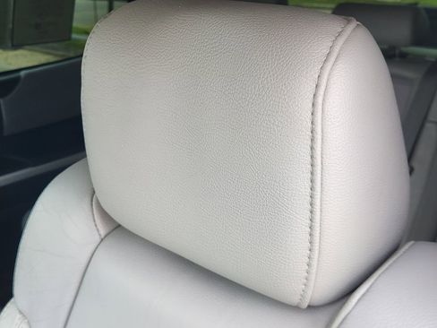 Used 2016 Toyota Tundra Limited w/ Limited Premium Package image 25