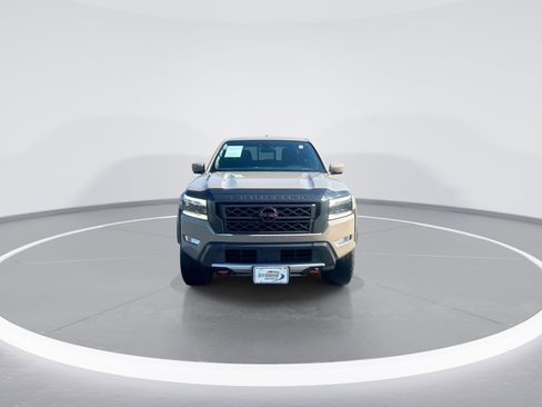 Used 2022 Nissan Frontier PRO-4X AWD/4WD image 3