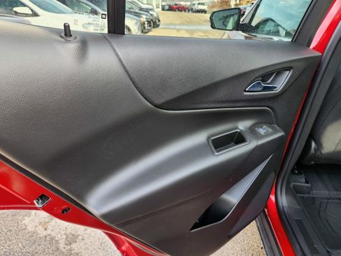 Used 2022 Chevrolet Equinox LT image 36
