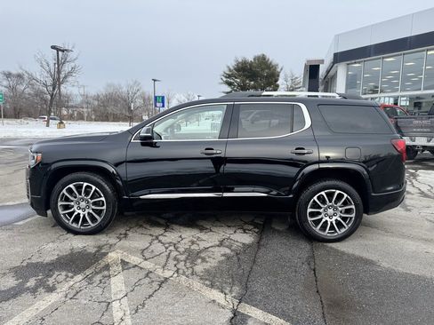 Used 2023 GMC Acadia Denali w/ Denali Ultimate Package image 2