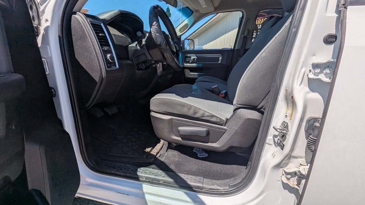 Used 2021 RAM 1500 Classic SLT RWD image 18
