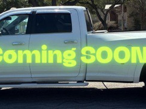 Used 2018 RAM 3500 Laramie Longhorn image 6