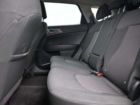 Used 2023 Kia Sportage LX image 22