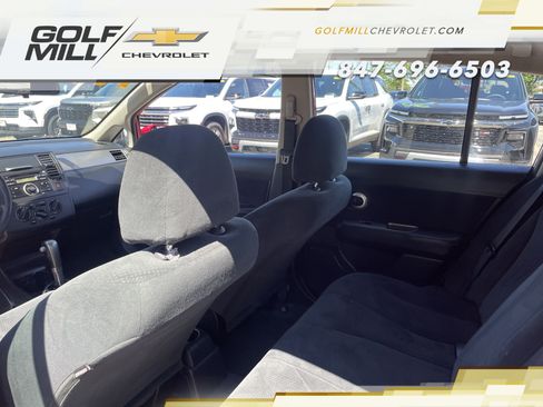 Used 2011 Nissan Versa 1.8 S FWD image 24