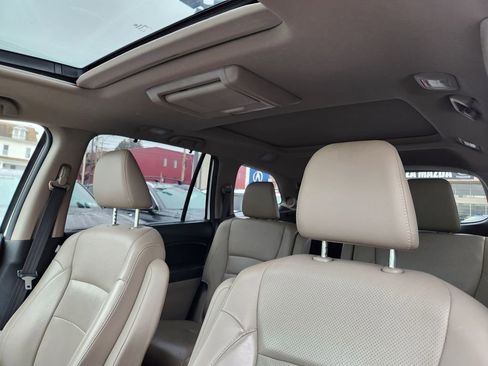 Used 2016 Honda Pilot Elite image 12
