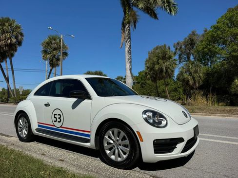 Used 2018 Volkswagen Beetle 2.0T S image 5