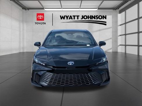Used 2026 Toyota Camry SE FWD image 8